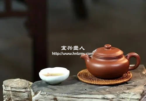 紫砂壺的包漿是怎么養(yǎng)出來(lái)的