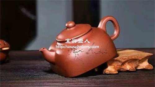 氧化錳紫砂壺呈現(xiàn)什么顏色的