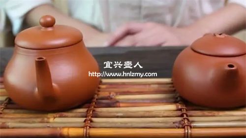 表面太光滑沒有顆粒感一般是假壺