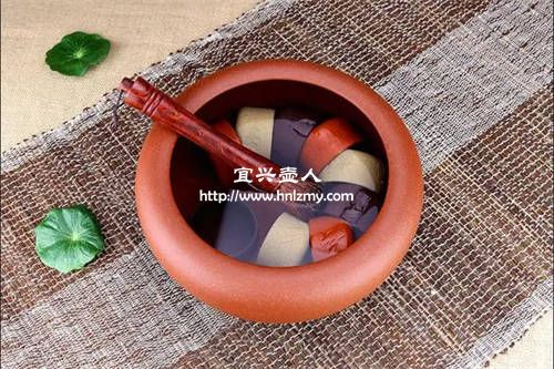 長(zhǎng)時(shí)間不用的紫砂杯怎么清洗