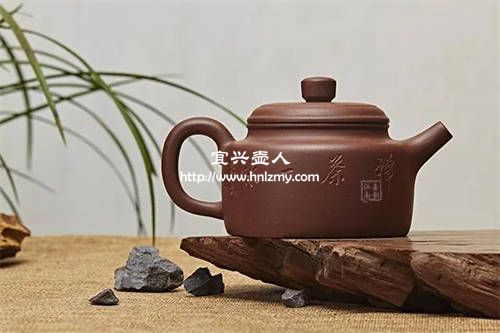 德鐘紫砂壺怎么區(qū)分機車壺和半手工壺