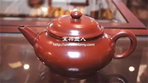 紫砂壺開水燙過后出現(xiàn)一層白色是打蠟壺嗎