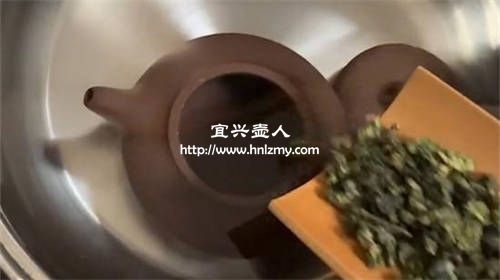 使用茶葉煮紫砂壺