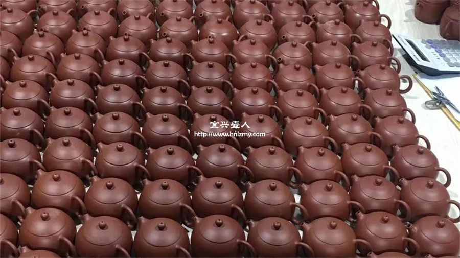 紫砂壺買手工壺好還是買機(jī)車壺好
