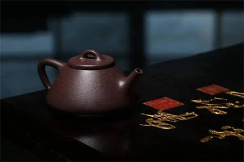 劣質紫砂壺高溫燒制后還有毒嗎