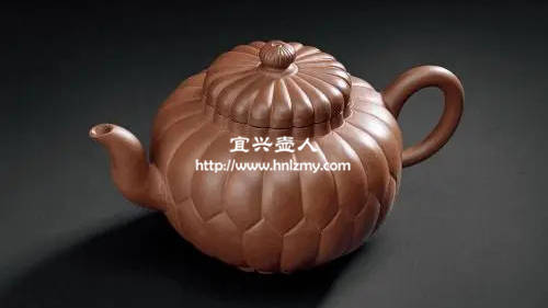 菊瓣壺筋紋壺的經(jīng)典造型